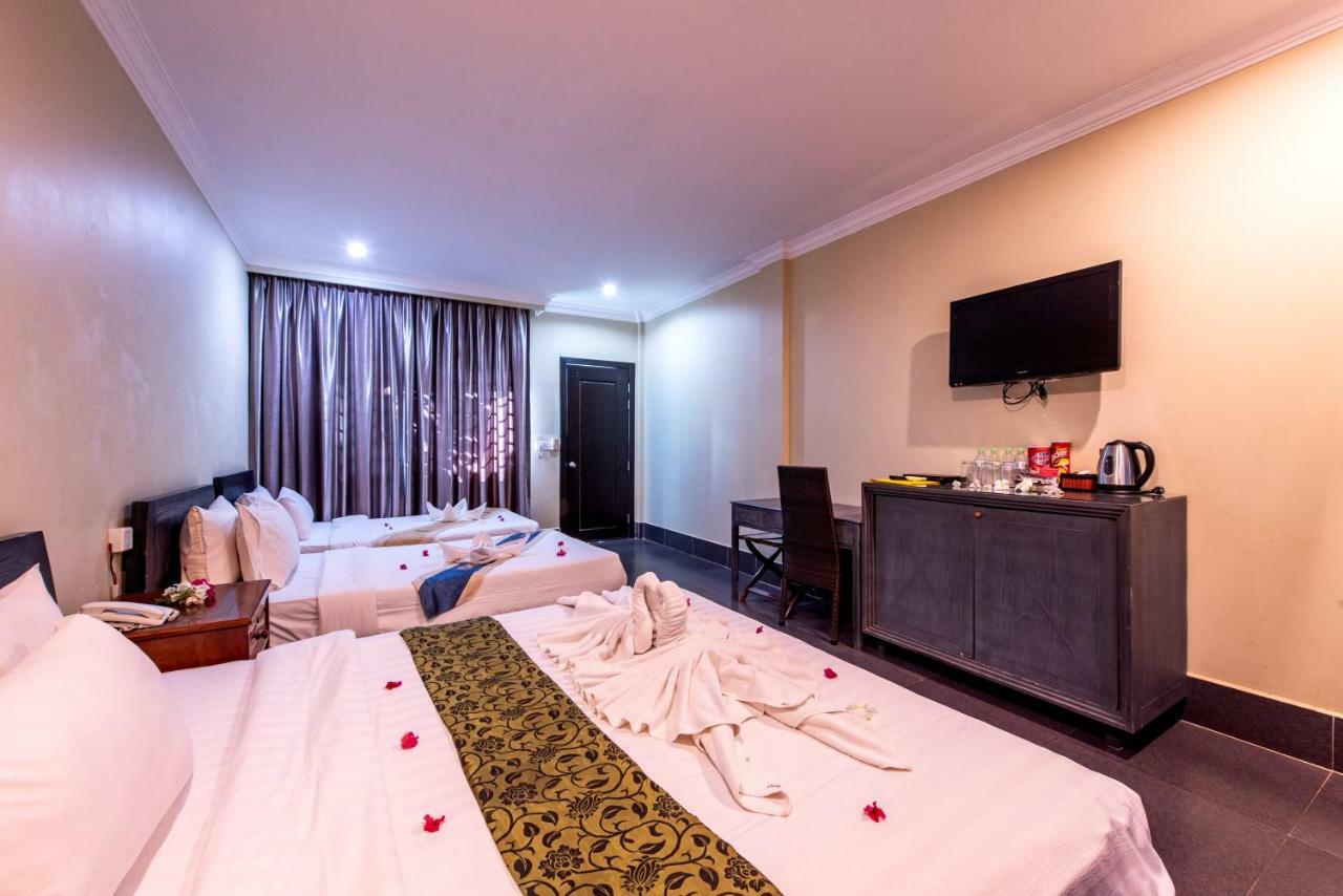 Central Night Hotel Сиемрип Экстерьер фото