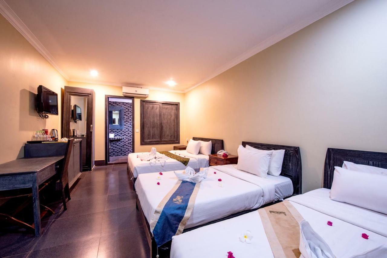 Central Night Hotel Сиемрип Экстерьер фото